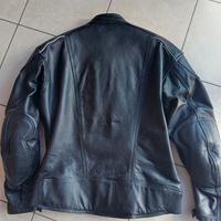giacca in pelle per moto 