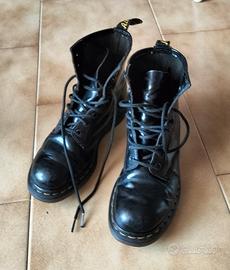 anfibi Dr Martens 