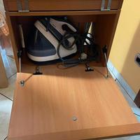 Asse da stiro con mobile