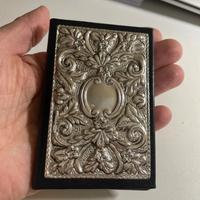 Rubrica telefonica vintage con lamina in argento
