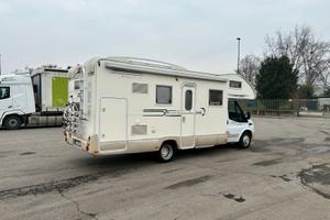 Camper X go family 105 letti castello in coda