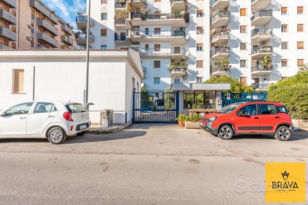 2 vani con posto auto a rotazione a San Lorenzo