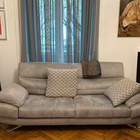 2 divani design grigi di 2.30 mt ciascuno