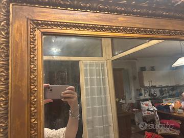 Specchieta antica con cornice