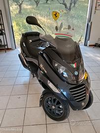 Piaggio Mp3 400