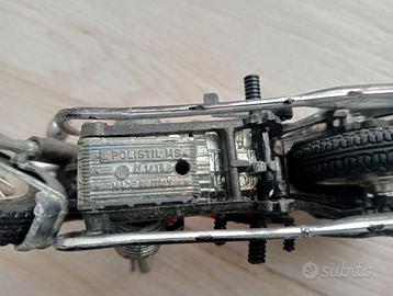 Lotto 6 - auto e moto particolari giocattolo