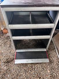 Scaffale banchetto x garage o veicolo