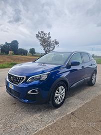 Peugeot 3008 BlueHDi tetto apribile automatica.