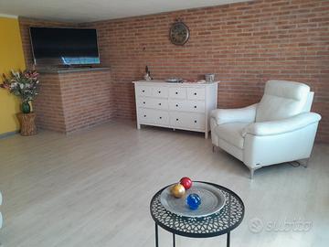 poltrona in pelle reclinabile 