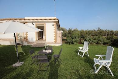 Vacanze a Marzamemi casa prato al mare