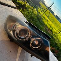 Faro bmw 320d 2007