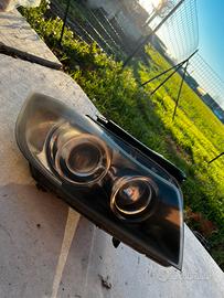 Faro bmw 320d 2007