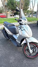 Beverly 350 Sport Touring