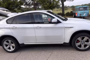 BMW x6  3000 benzina