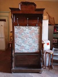 Attaccapanni a parete