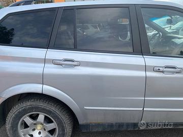 PORTA POSTERIORE DESTRA PER KYRON ANNO 2006