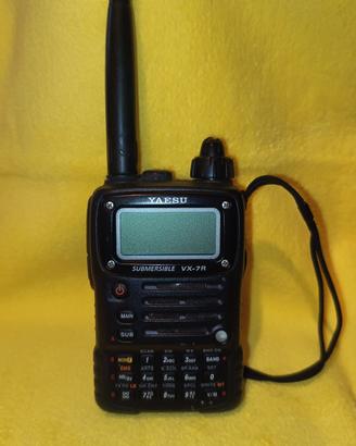 Yaesu VX 7R
