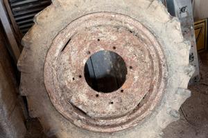 Cerchi oroginali trattore Fiat 1000  del 1978