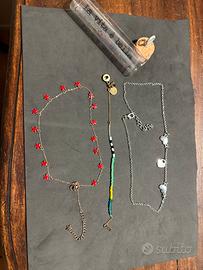 Cavigliera e due collane.