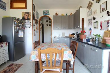 4 LOCALI A BRINDISI