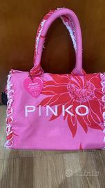 Borsa pinko e portafohli trussardi
