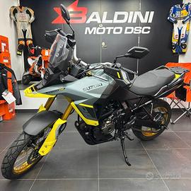 Suzuki V Strom DL 800