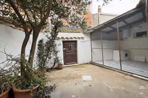 Indipendente con cortile ristrutturata nel 2025