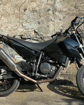KTM 690 Supermoto 2009