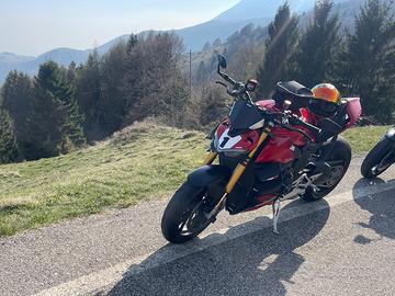 Ducati streetfighter v4s