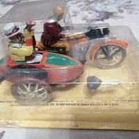 modellino sidecar in latta