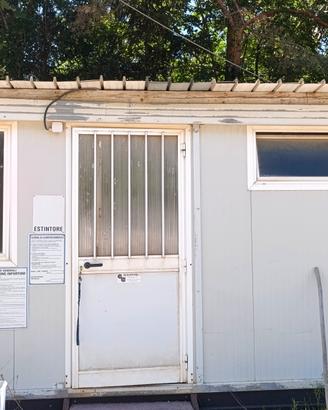 Prefabbricato uso spogliatoio bagno