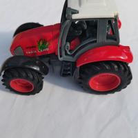 Trattore giocattolo 