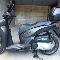 Honda sh 300