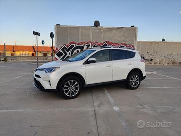 Toyota RAV4 Hybrid 4x4 Lounge 2017 