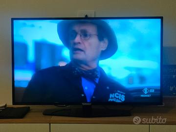 televisore smart Philips 43" FHD 4k