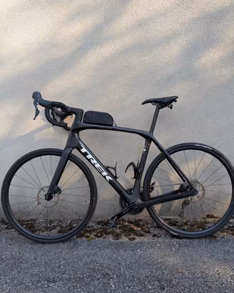 trek 12v
