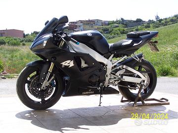Yamaha YZF R1 - 2001