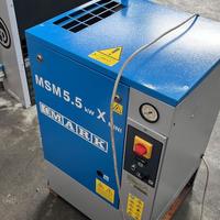 Compressore a vite 5,5 Kw / 7,5 Cv