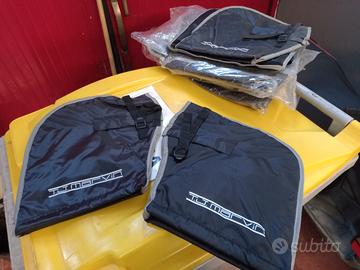 Coprimanopole universali