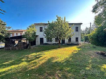 Rustico singolo da ristrutturare