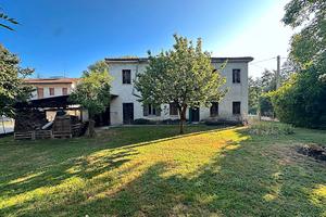 Rustico singolo da ristrutturare