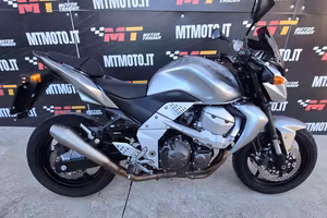 KAWASAKI Z 750 Video 360