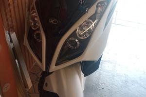 Scooter kymko downtown 125