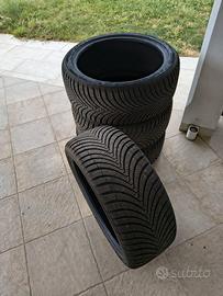 Gomme 4 stagioni Kumho 225/40 ZR18 92Y