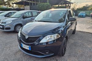 Lancia Ypsilon 1.0 FireFly 5 porte S&S Hybrid Ecoc