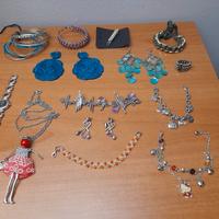 Lotto bigiotteria varia