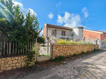 VILLA SINGOLA A GUIDONIA MONTECELIO