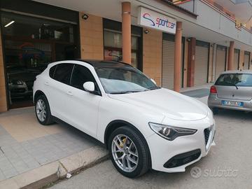 Alfa Romeo Stelvio 2.2 Turbodiesel 210 CV AT8 Q4 E
