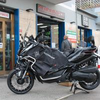 Tucano R228X Zontes 368G Honda Adv 350 SPEDITO