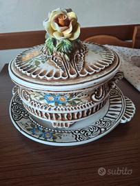 zuppiera/biscottiera Deruta dipinta a mano
